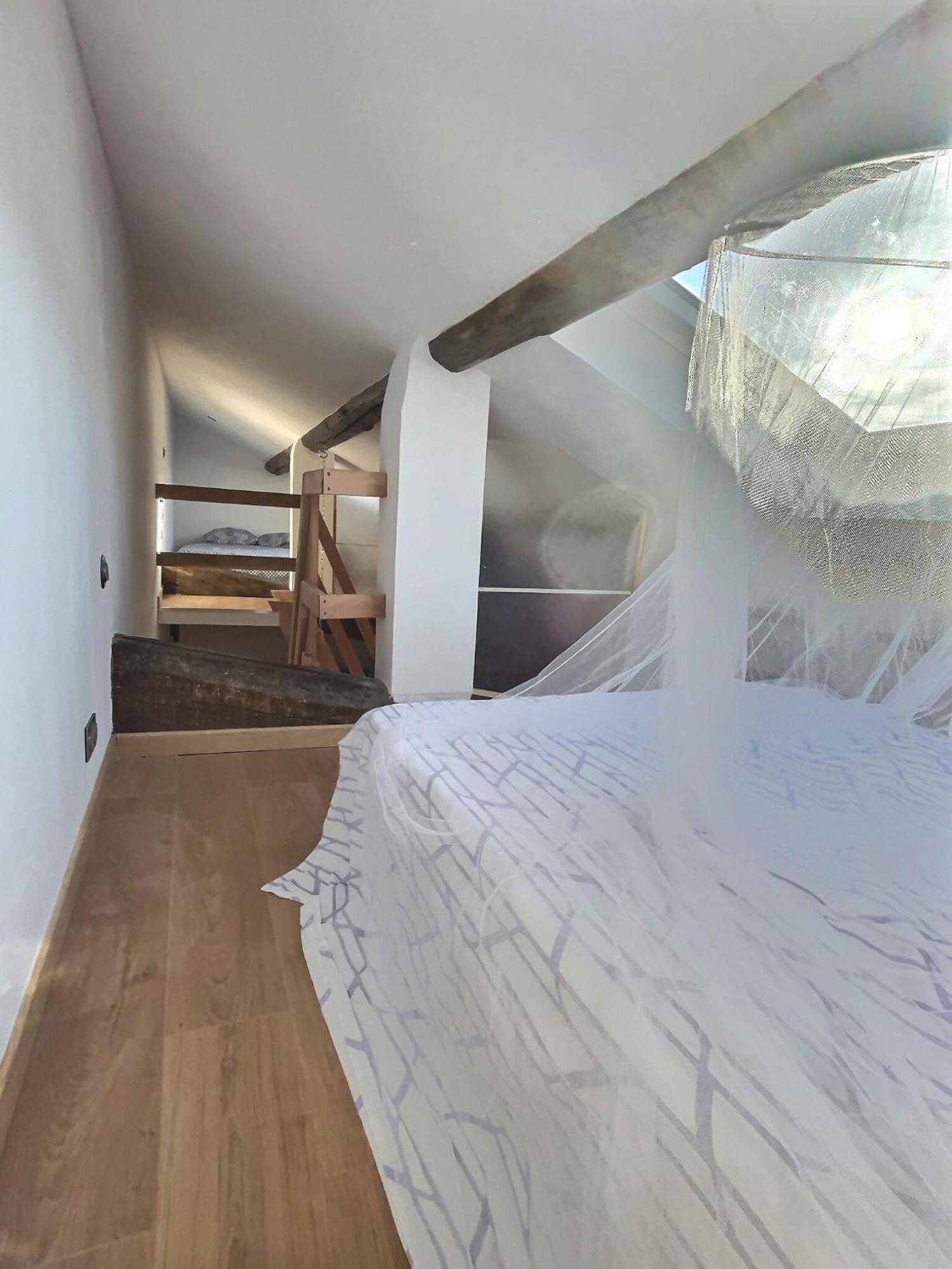 Jungle Loft Beziers Centre Apartment ภายนอก รูปภาพ